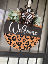 Load image into Gallery viewer, Welcome Leopard PT Door Hanger
